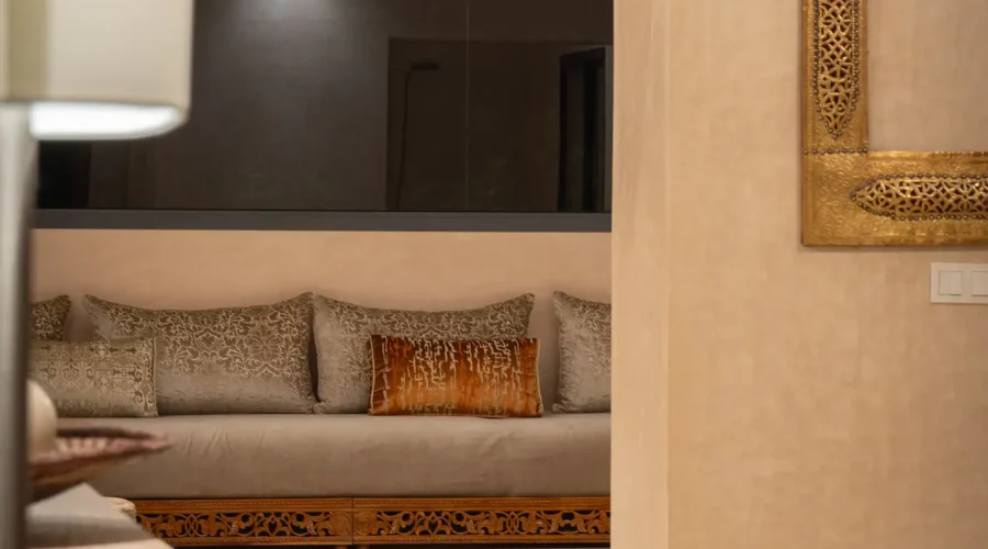 caaf1e75-bf82-45f4-8e9f-d971b958d9a7